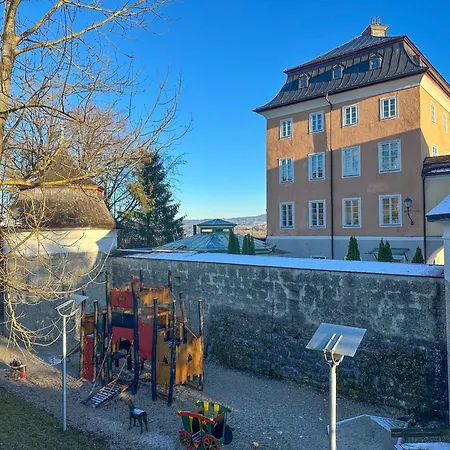 Eight Premium Seekirchen, Charmante 3-zi-dachgeschoss-wohnung Mit Balkon Apartment