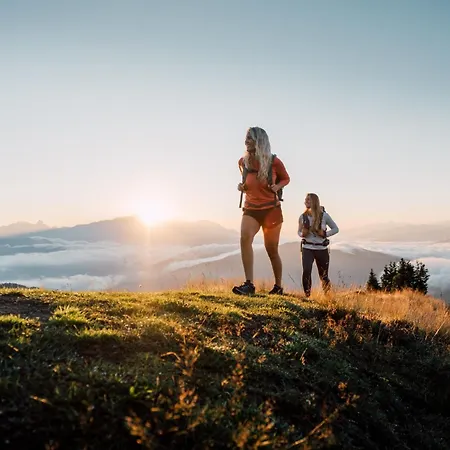 Eight Premium Seekirchen, Charmante 3-zi-dachgeschoss-wohnung Mit Balkon Seekirchen am Wallersee