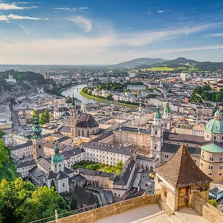 Eight Premium Seekirchen, Charmante 3-zi-dachgeschoss-wohnung Mit Balkon Apartment Seekirchen am Wallersee