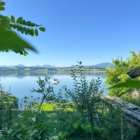 Apartment Eight Premium Seekirchen, Charmante 3-zi-dachgeschoss-wohnung Mit Balkon