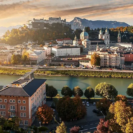 Apartment Eight Premium Seekirchen, Charmante 3-zi-dachgeschoss-wohnung Mit Balkon *
