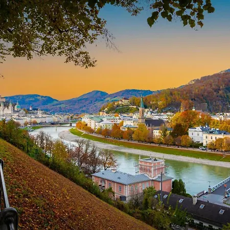 Eight Premium Seekirchen, Charmante 3-zi-dachgeschoss-wohnung Mit Balkon Apartment Seekirchen am Wallersee