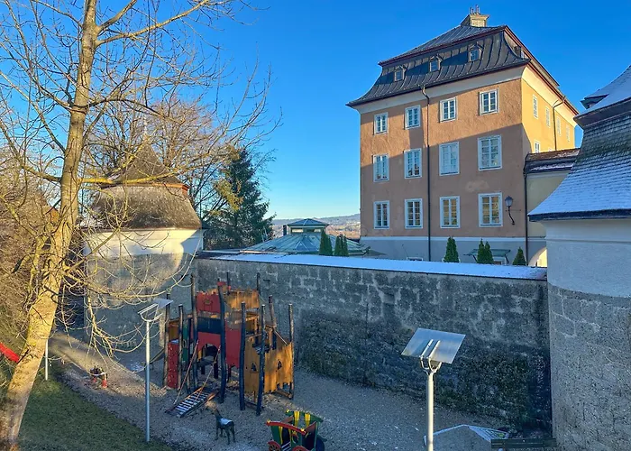 Eight Premium Seekirchen, Charmante 3-zi-dachgeschoss-wohnung Mit Balkon Apartment