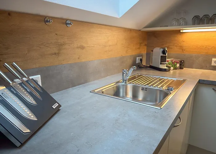 Eight Premium Seekirchen, Charmante 3-zi-dachgeschoss-wohnung Mit Balkon Apartment *