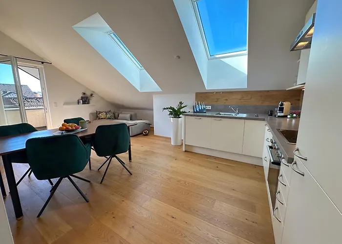 Eight Premium Seekirchen, Charmante 3-zi-dachgeschoss-wohnung Mit Balkon Apartment *